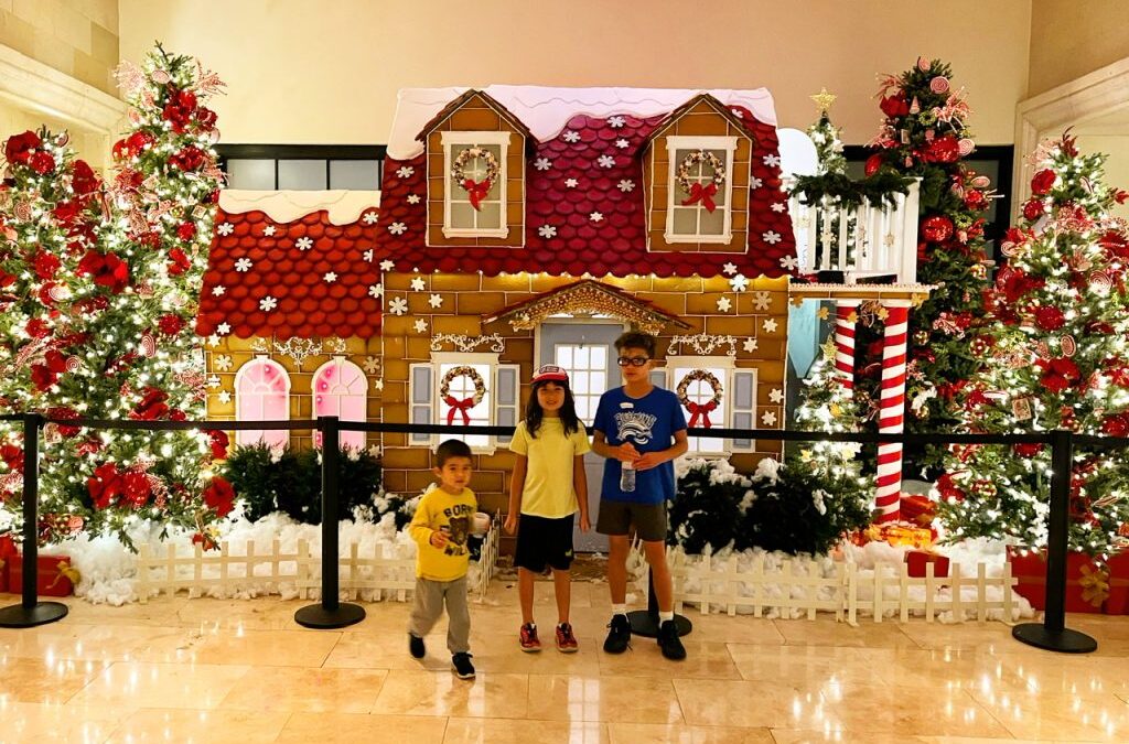 Christmas at Ritz Carlton Orlando: Top 10 Reasons to Celebrate